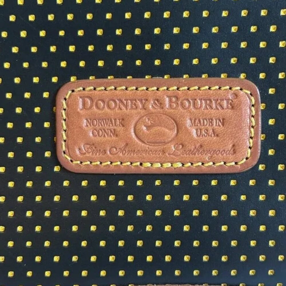 Dooney & Bourke Cabrio Leather Green/Brown Perforated Leather Crossbody Vintage - Picture 9 of 16